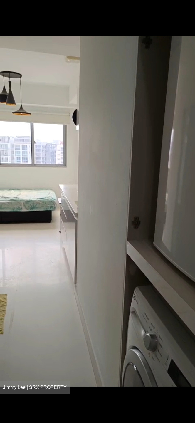 # 1 Loft (D14), Apartment #614693611